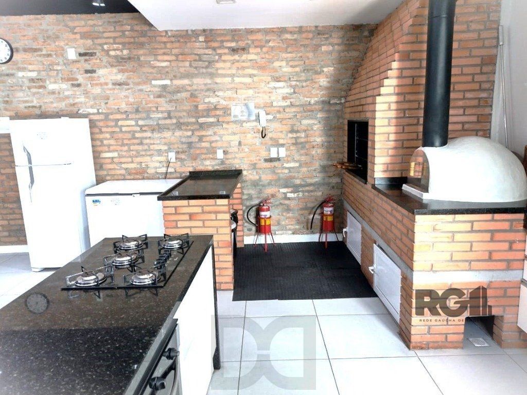 Apto 2 dorm, reformado, no  Menino Deus — foto 7
