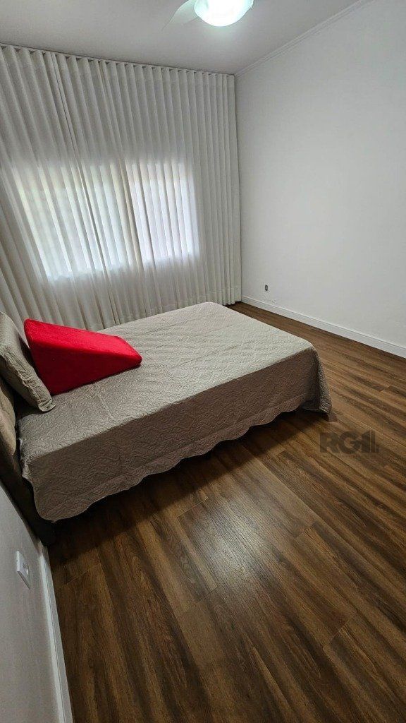 Casa 3 dormitórios, 5 vagas, 155 m² área construída, terreno 300m², Nonoai. — foto 11
