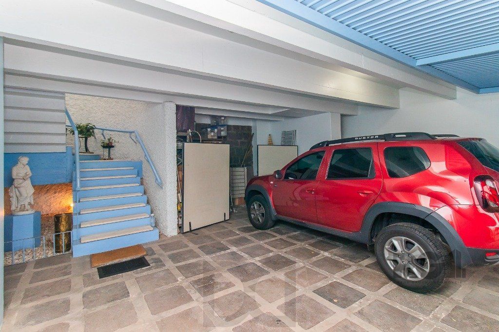 Casa para Venda - 400m², 3 dormitórios, sendo 1 suites, 4 vagas - Menino Deus — foto 37