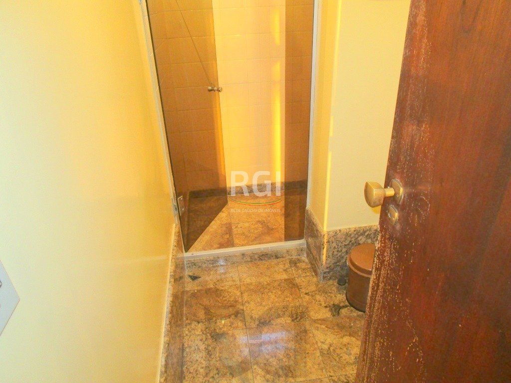 Apartamento para Venda - 145m², 3 dormitórios, sendo 1 suites, 2 vagas - Menino Deus — foto 11