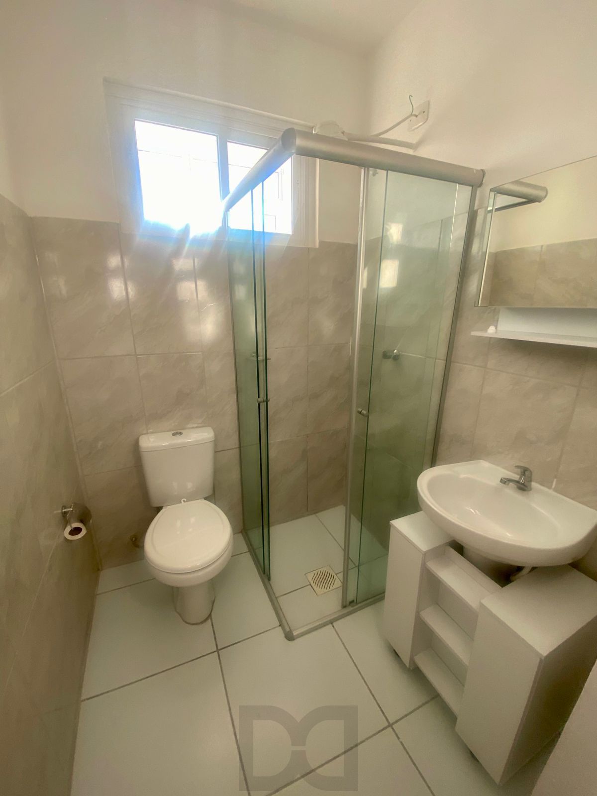 Apartamento 2 dormitórios reformado 50m2 bairro Menino Deus — foto 8