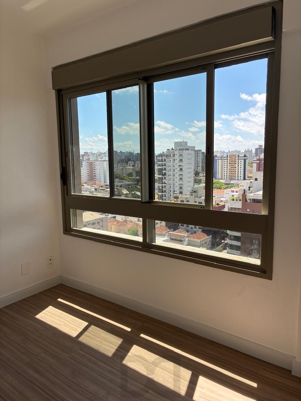 Lindo imóvel 2 dormitórios, 1 suíte, 64 m2, vaga de garagem no bairro Praia de Belas — foto 44