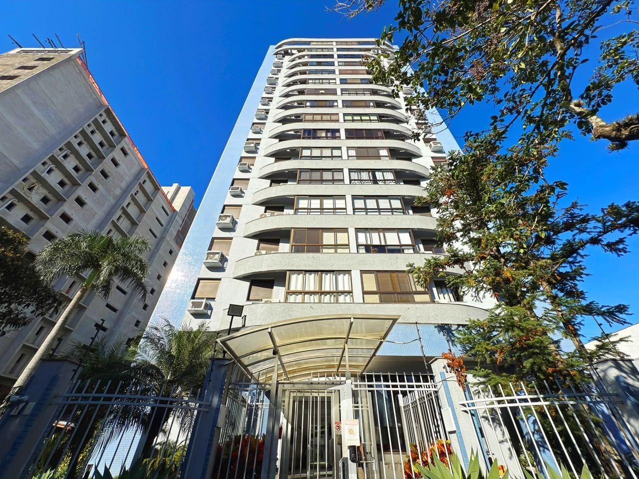 Apartamento com 3 Quartos, suíte e Infraestrutura completa à venda, 89m² - Menino Deus — foto 1