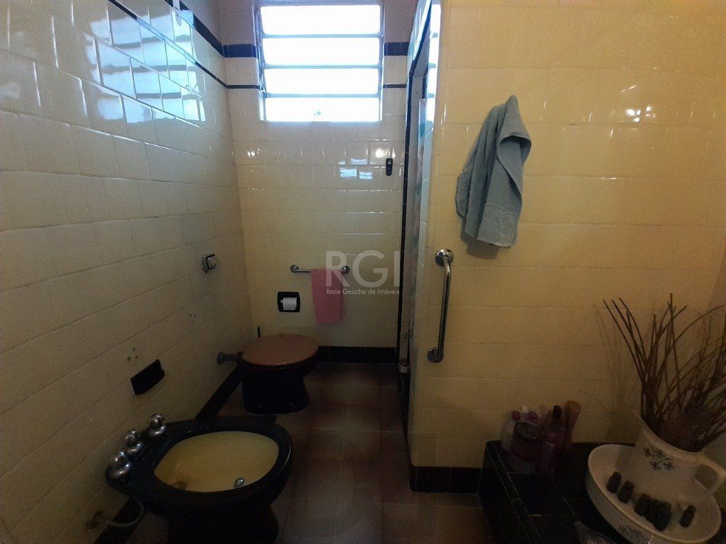 Casa para Venda - 290m², 3 dormitórios, sendo 1 suites, 3 vagas - Menino Deus — foto 14