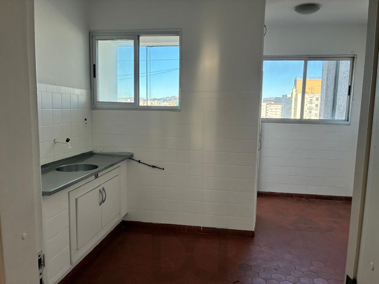 AMPLO APARTAMENTO DE 3 DORMITÓRIOS NA CIDADE BAIXA — foto 35