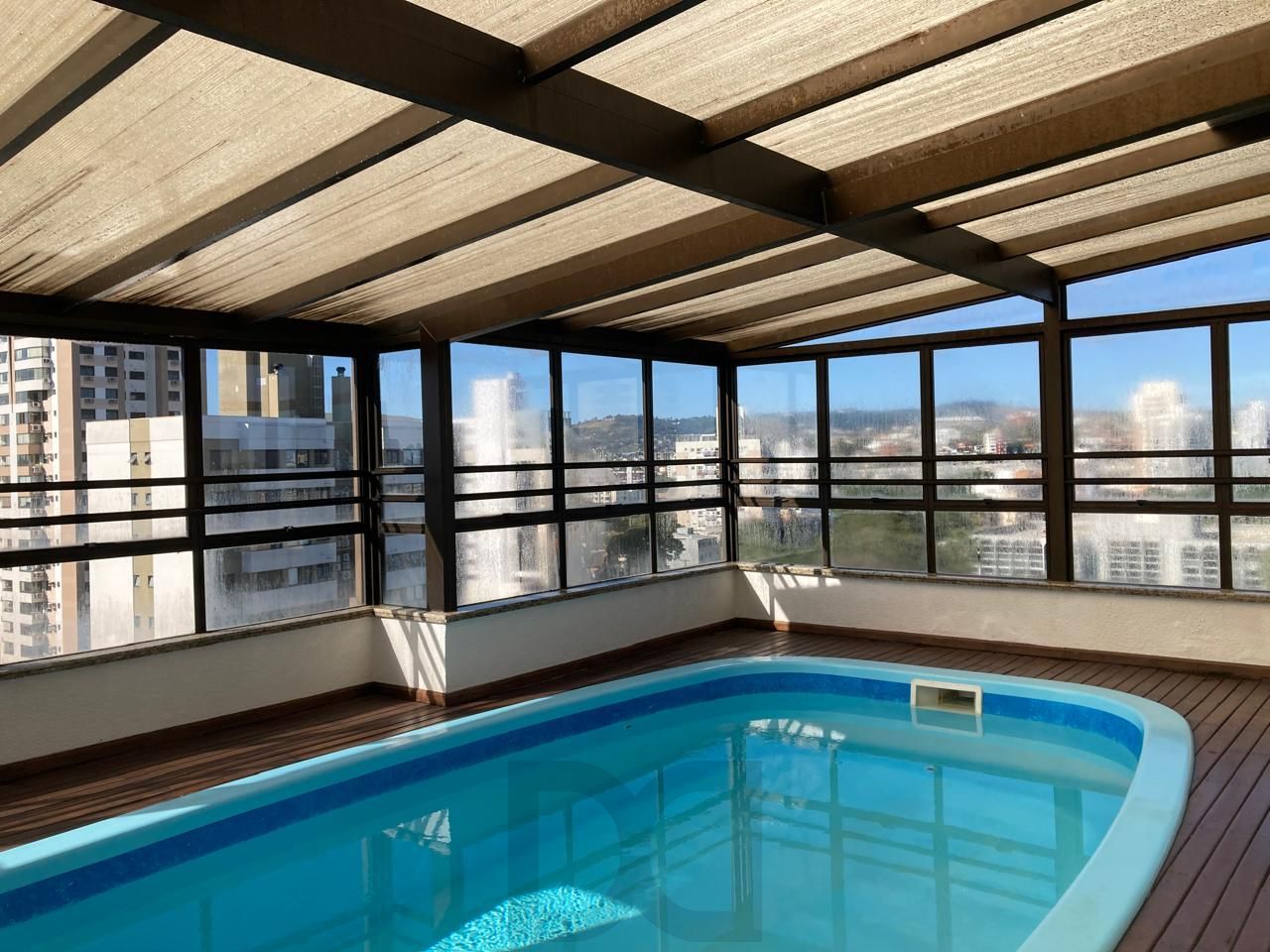 LINDO APARTAMENTO NO MENINO DEUS com 117 M PRIVATIVOS, 3 DORITÓRIOS COM SUÍTES E VAGA DUPLA — foto 40
