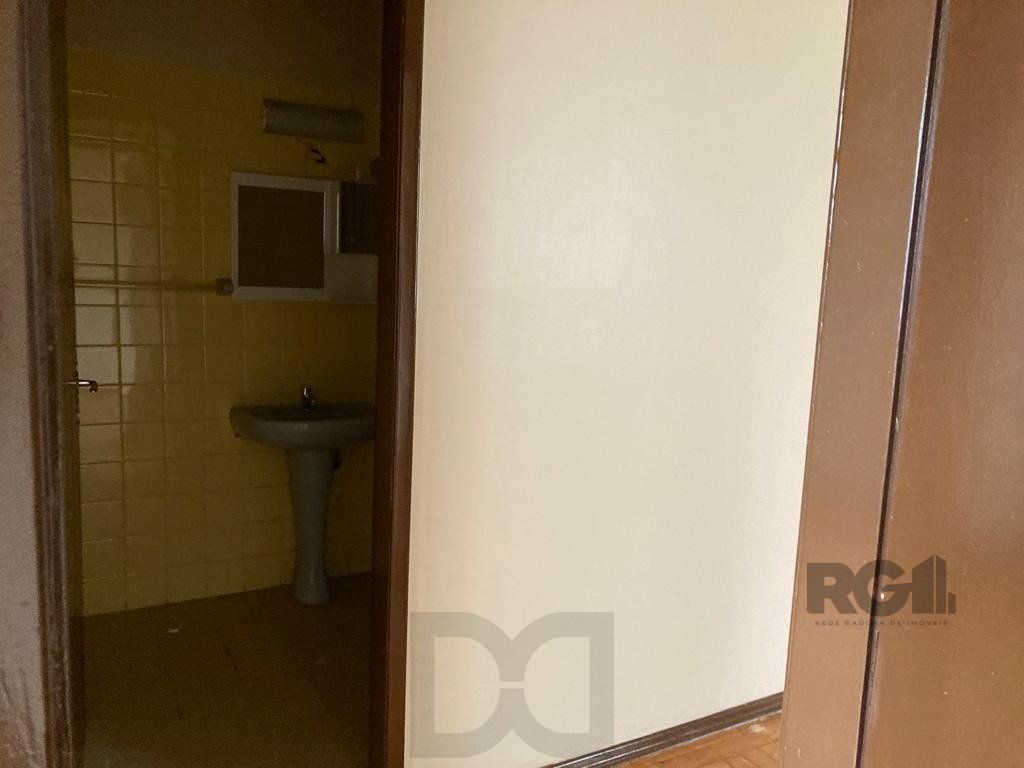 APARTAMENTO - 2 dorms. - 76,78 m² - MENINO DEUS — foto 12