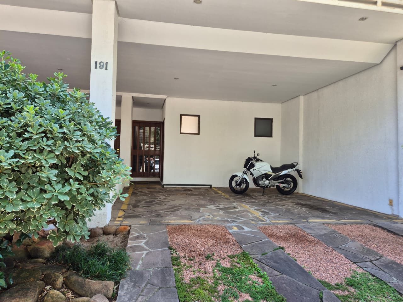1Suíte, com vaga e churrasqueira — foto 8