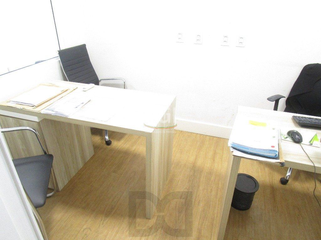 Casa para Venda - 227m², 4 dormitórios, 1 vaga - Menino Deus — foto 9
