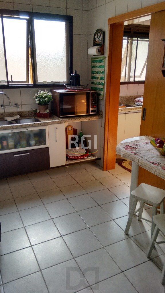 Apartamento para Venda - 238.12m², 3 dormitórios, sendo 1 suites, 3 vagas - Menino Deus — foto 17