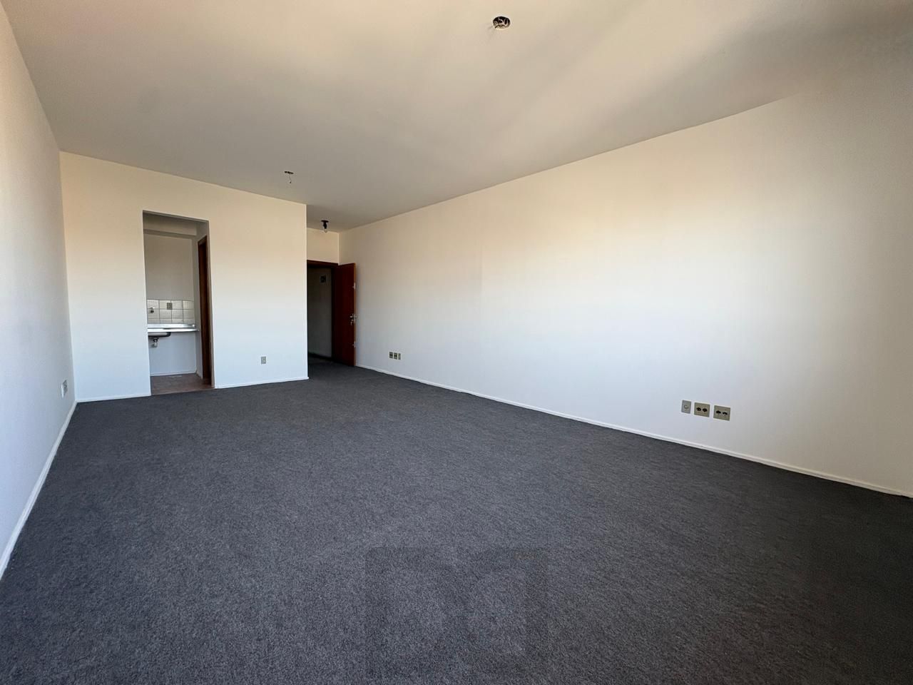 Sala comercial 37,27m² no bairro Passo da Areia — foto 6
