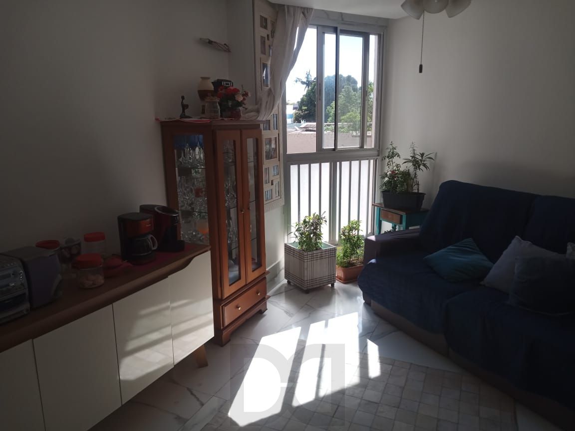 Apartamento três dormitórios, vaga rotativa Bairro Cristal — foto 2