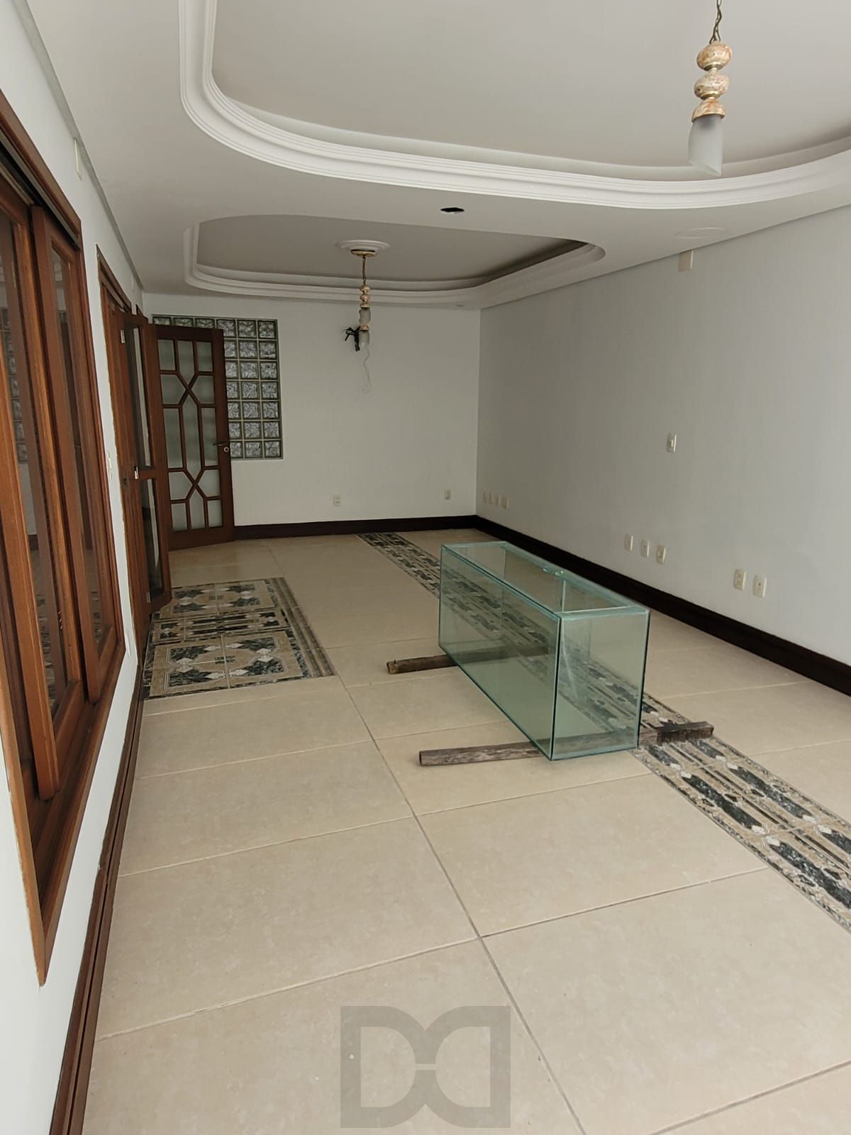 Casa no bairro Ipanema com 291 m² de área privativa e 8 garagens — foto 7