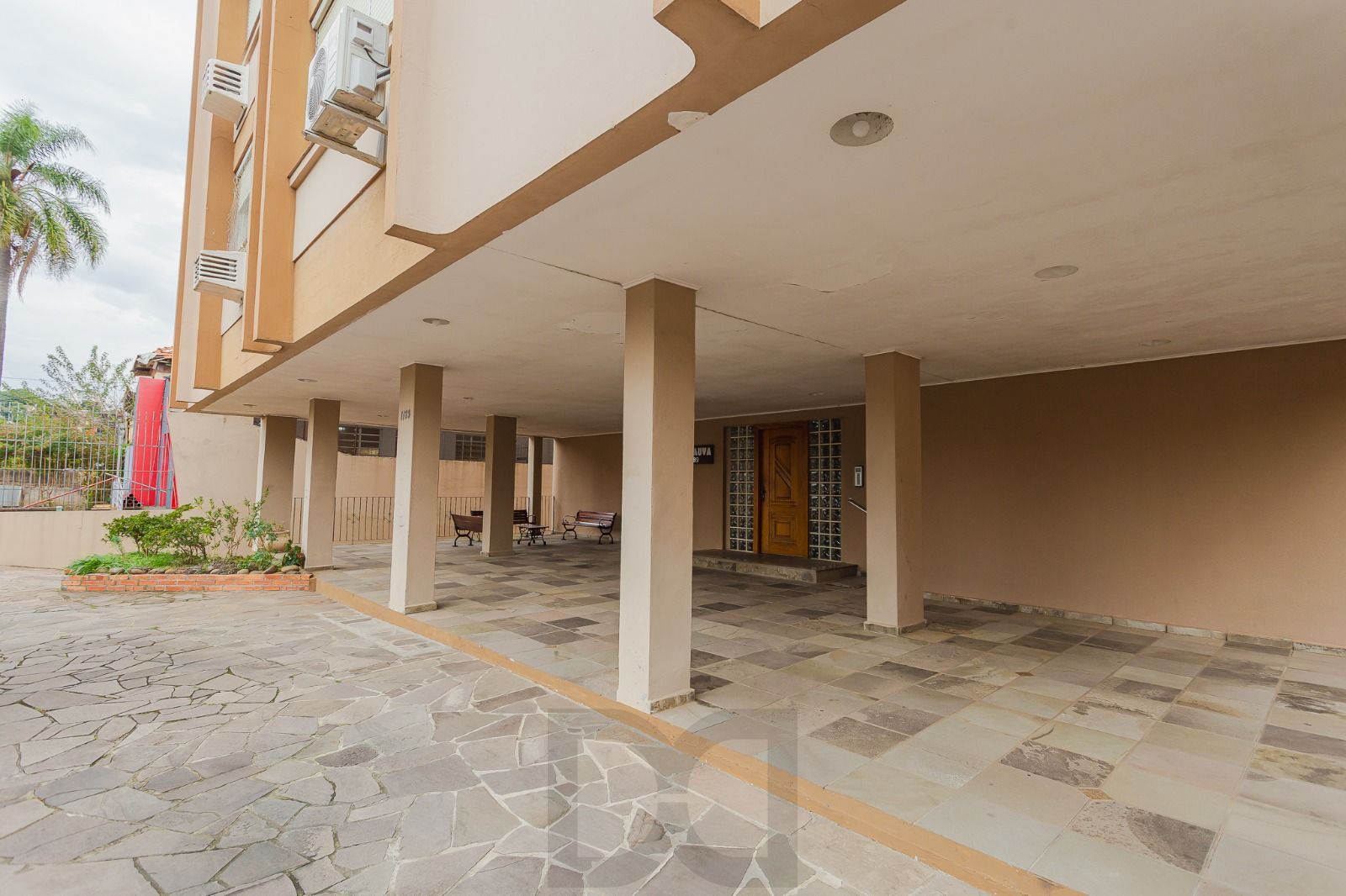 Apartamento 2 dormitórios - Próximo ao Menino Deus — foto 26