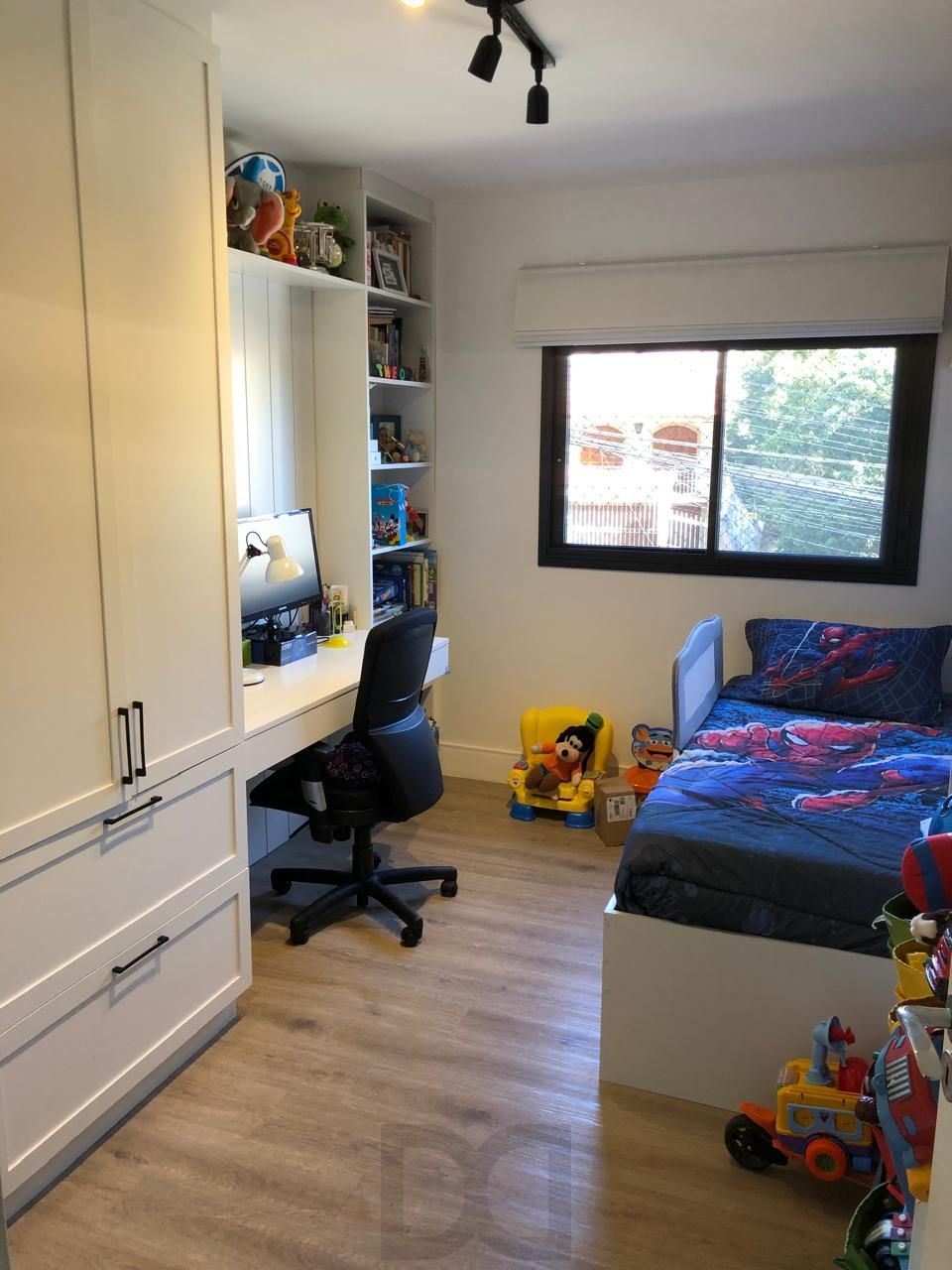 Apartamento impecável no coração do Menino Deus, com 107m², vaga dupla de garagem e infra completa — foto 9