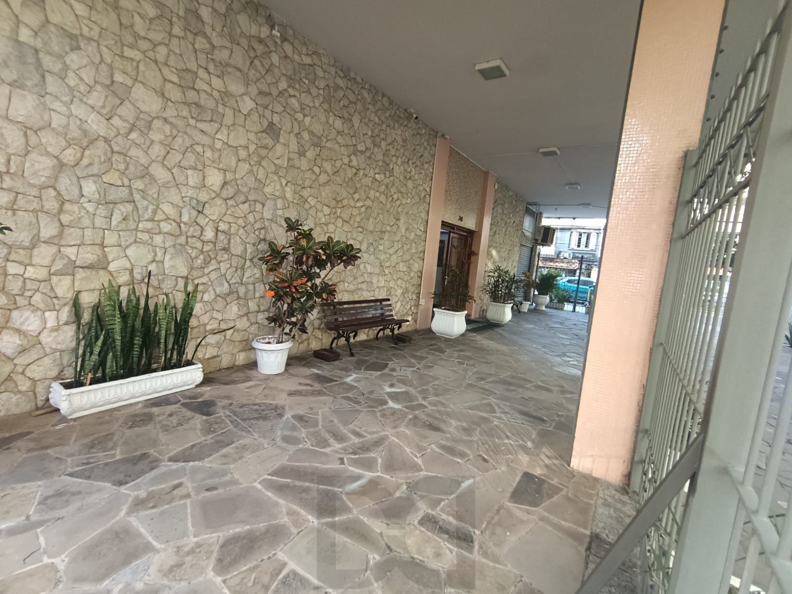 Apartamento 3 dormitórios - 132,00 m² - 1 vaga - MENINO DEUS — foto 35