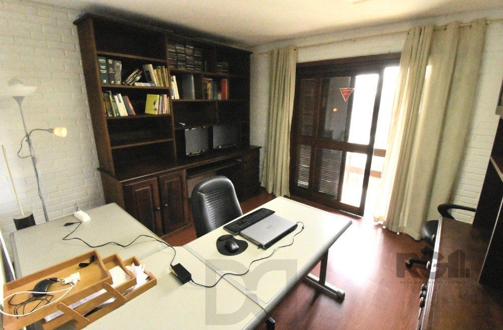 CASA - 5 dorms. - 3 vagas - 290 m² - MENINO DEUS — foto 15