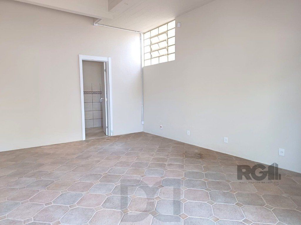 Sala reformada e desocupada! — foto 2