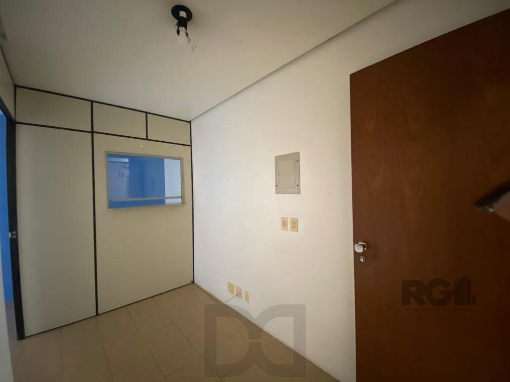 conjunto/sala - 41,66 m² - Menino Deus — foto 13