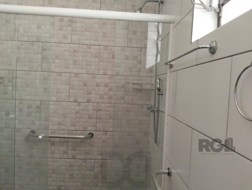Apartamento 3 Dormitórios , dependência de empregada e vaga de garagem. — foto 8