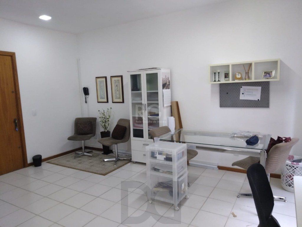 sala - 30,23 m² - Menino Deus — foto 11