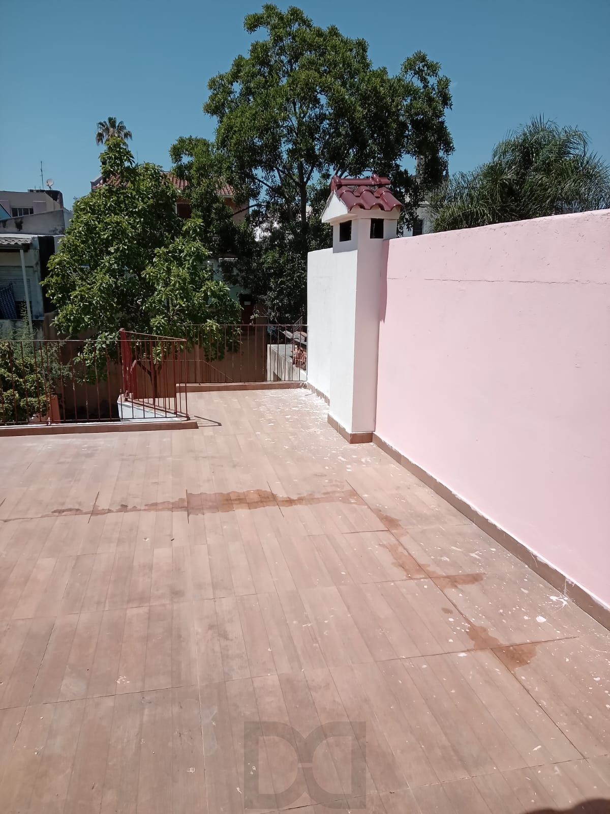 Ótima Casa com 4 Dormitórios no Bairro Cidade Baixa — foto 16