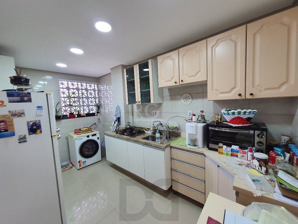 Apartamento para Venda - 62.2m², 2 dormitórios, sendo 1 suites, 1 vaga - Praia de Belas — foto 3