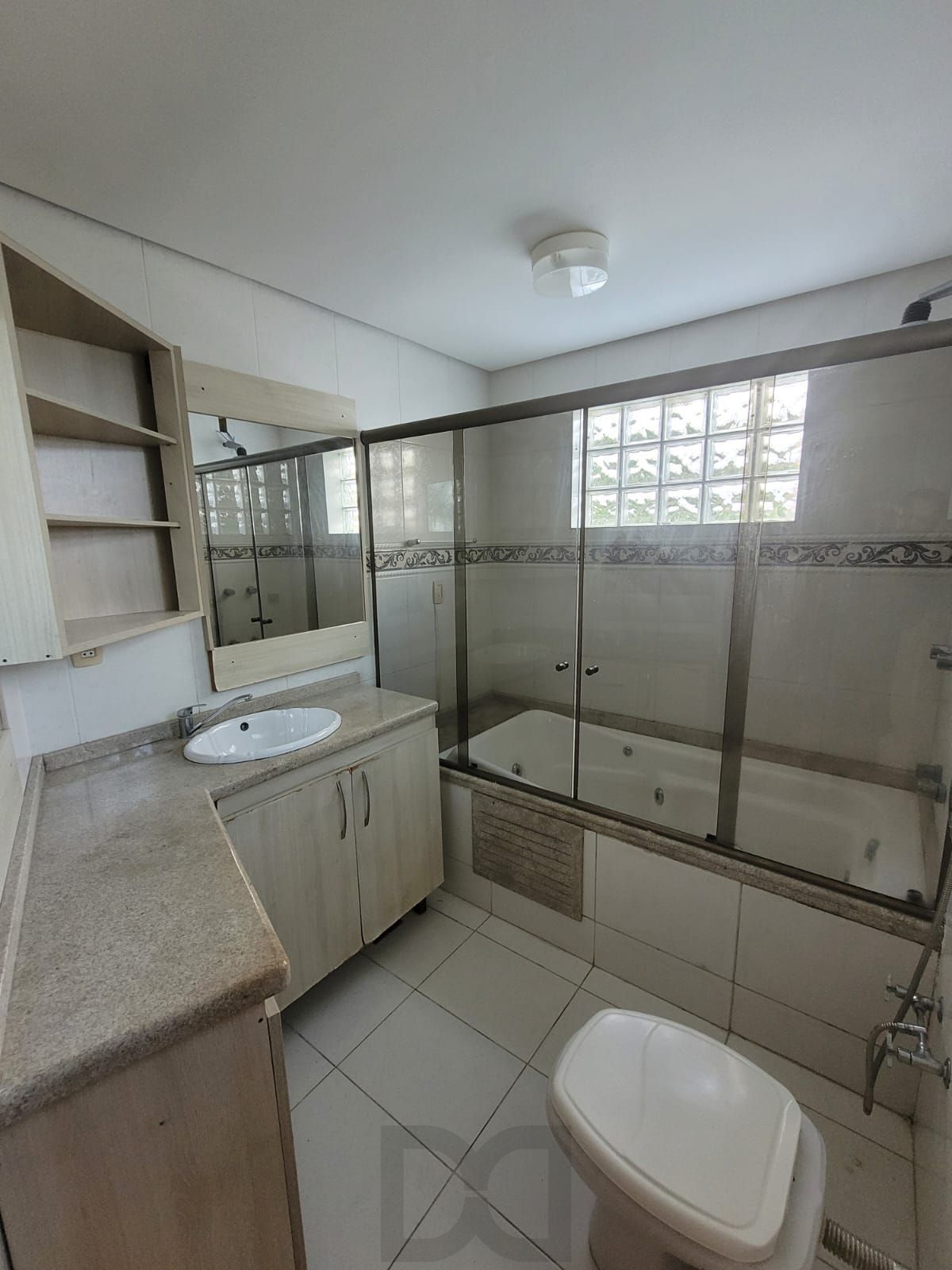 Casa no bairro Ipanema com 291 m² de área privativa e 8 garagens — foto 18