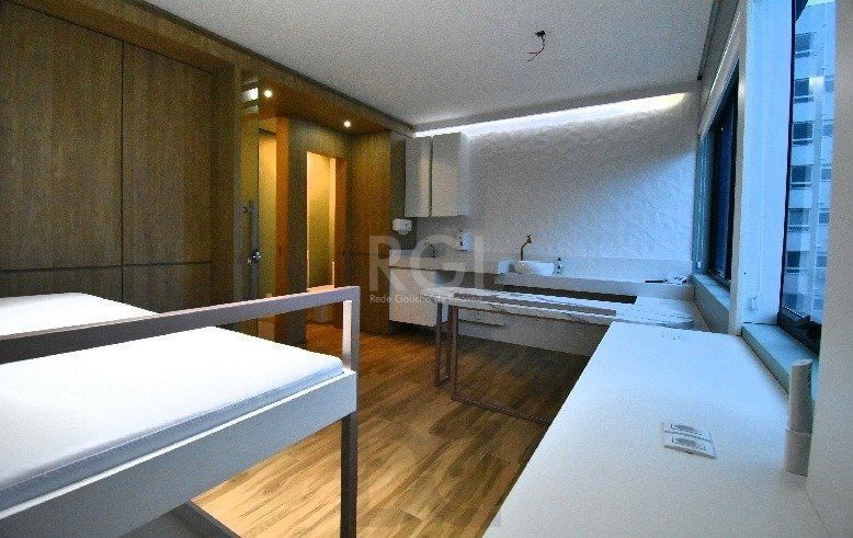 Conjunto/Sala para Venda - 25.81m², 0 dormitórios, Menino Deus — foto 1