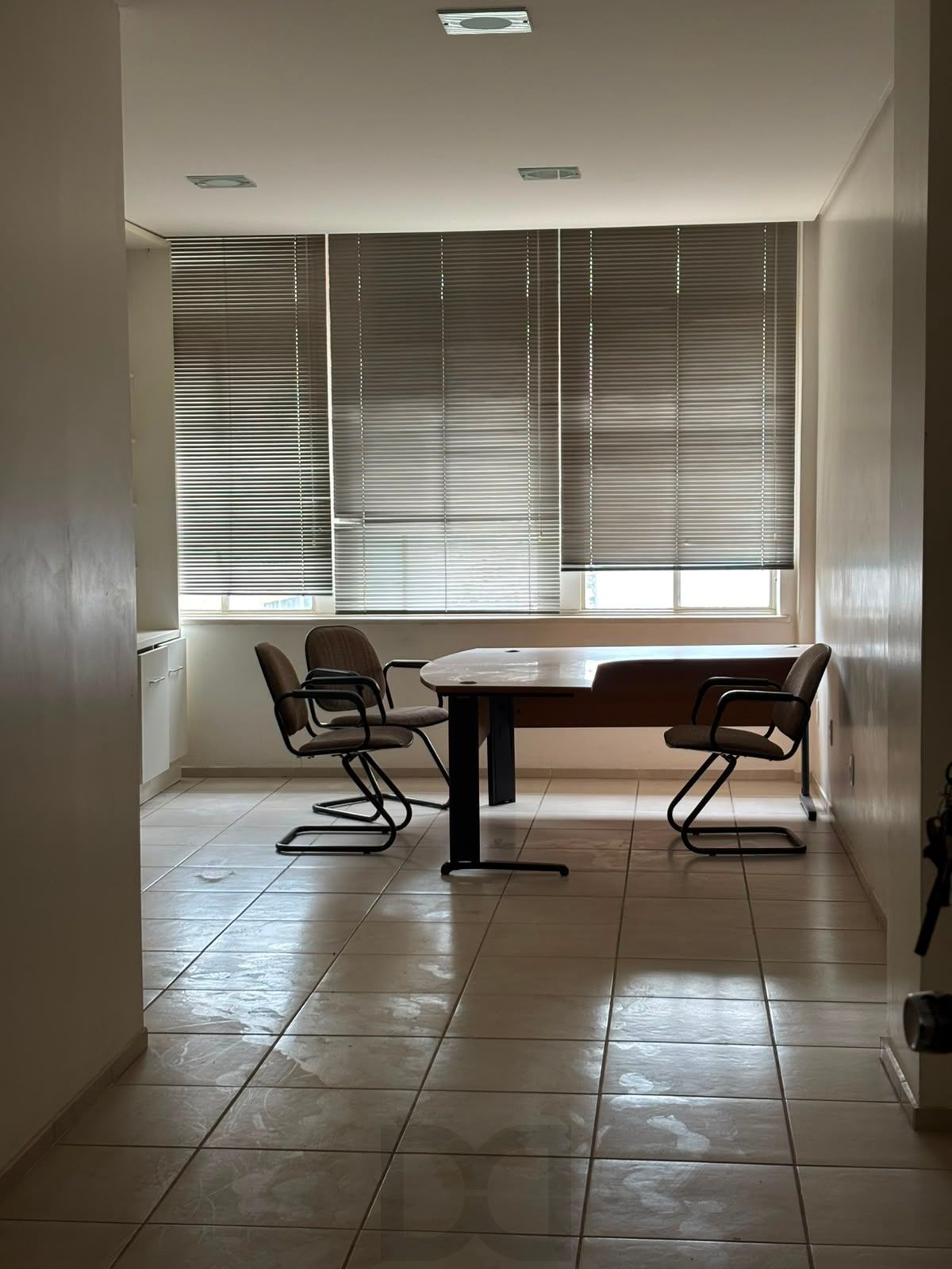 Não Perca!!! Excelente Conjunto Comercial no Centro de Porto Alegre!!! Valor exclusivo de R$ 185.000,00!!! — foto 5