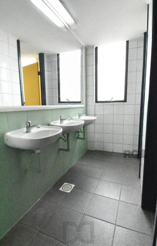 Sala comercial na Azenha 489m² — foto 7