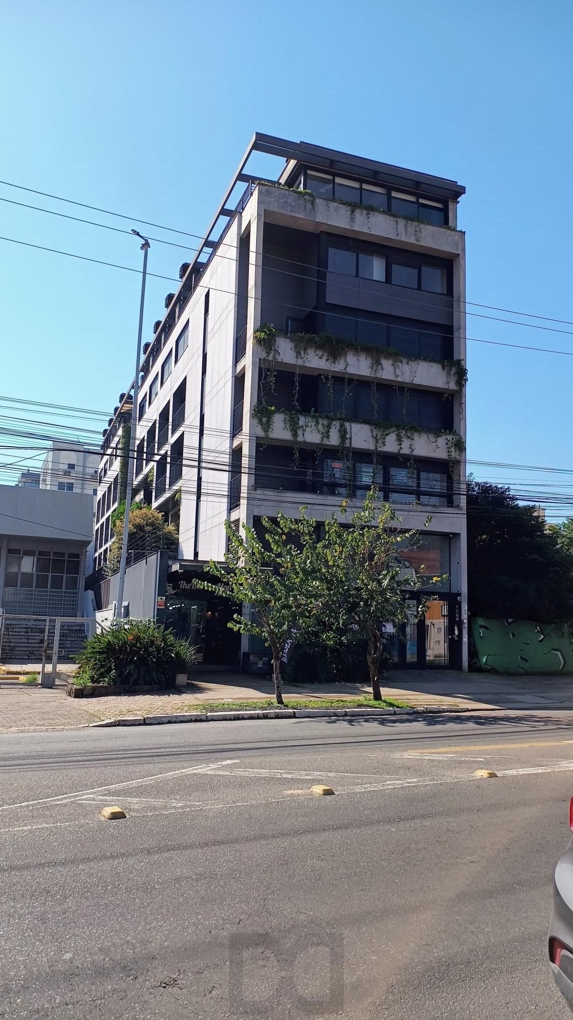 Duplex 1 dorm 1 vaga no Menino Deus — foto 1