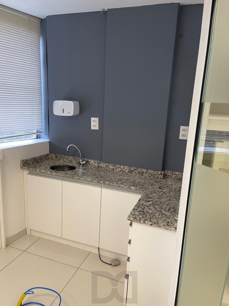 EXCELENTE SALA NO CENTRO DE PORTO ALEGRE COM VAGA PRÓXIMO A SANTA CASA — foto 10