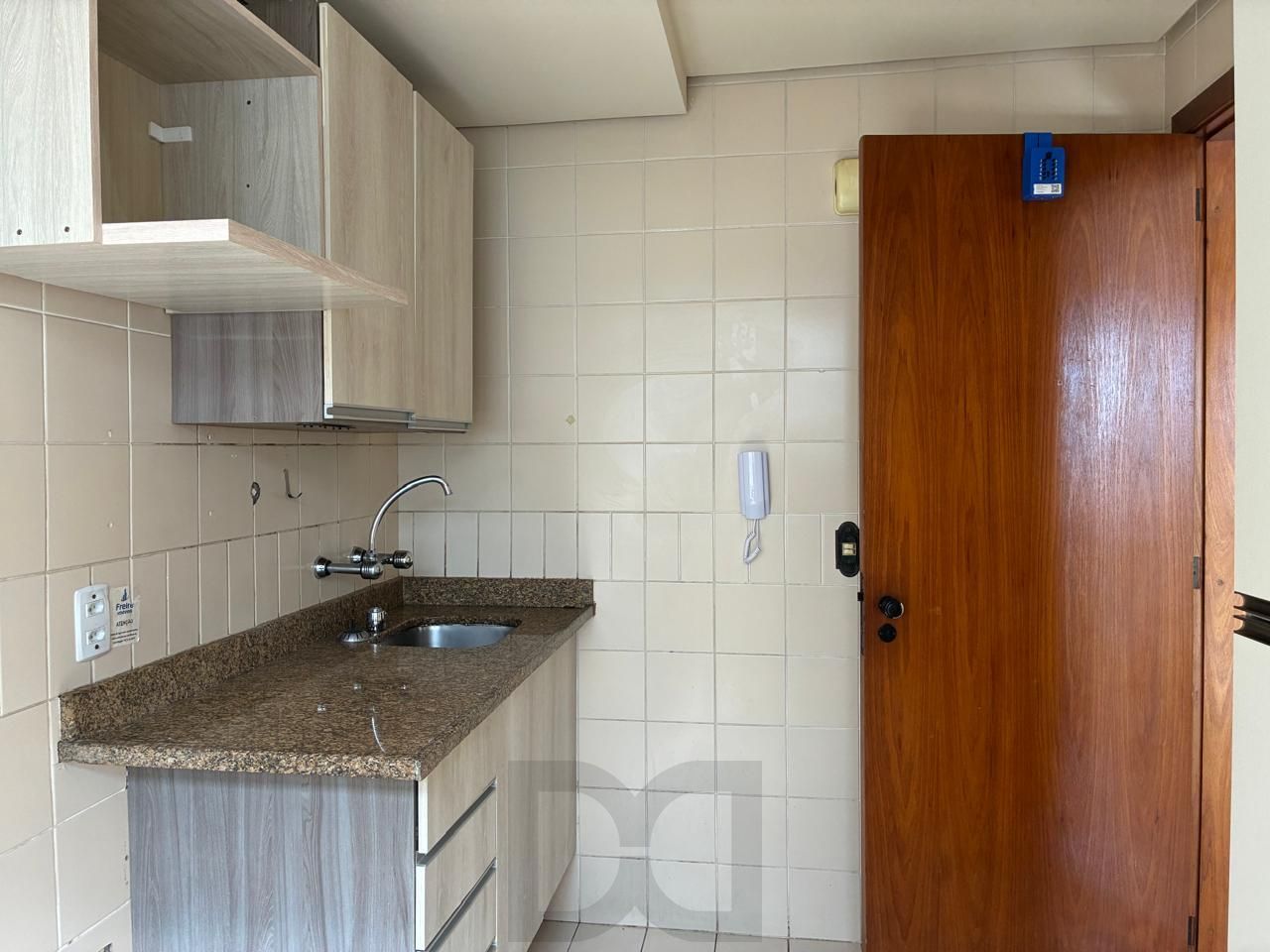 ÓTIMO APARTAMENTO 2 DORMITÓRIOS COM VAGA ESCRITURADA NO MENINO DEUS — foto 23
