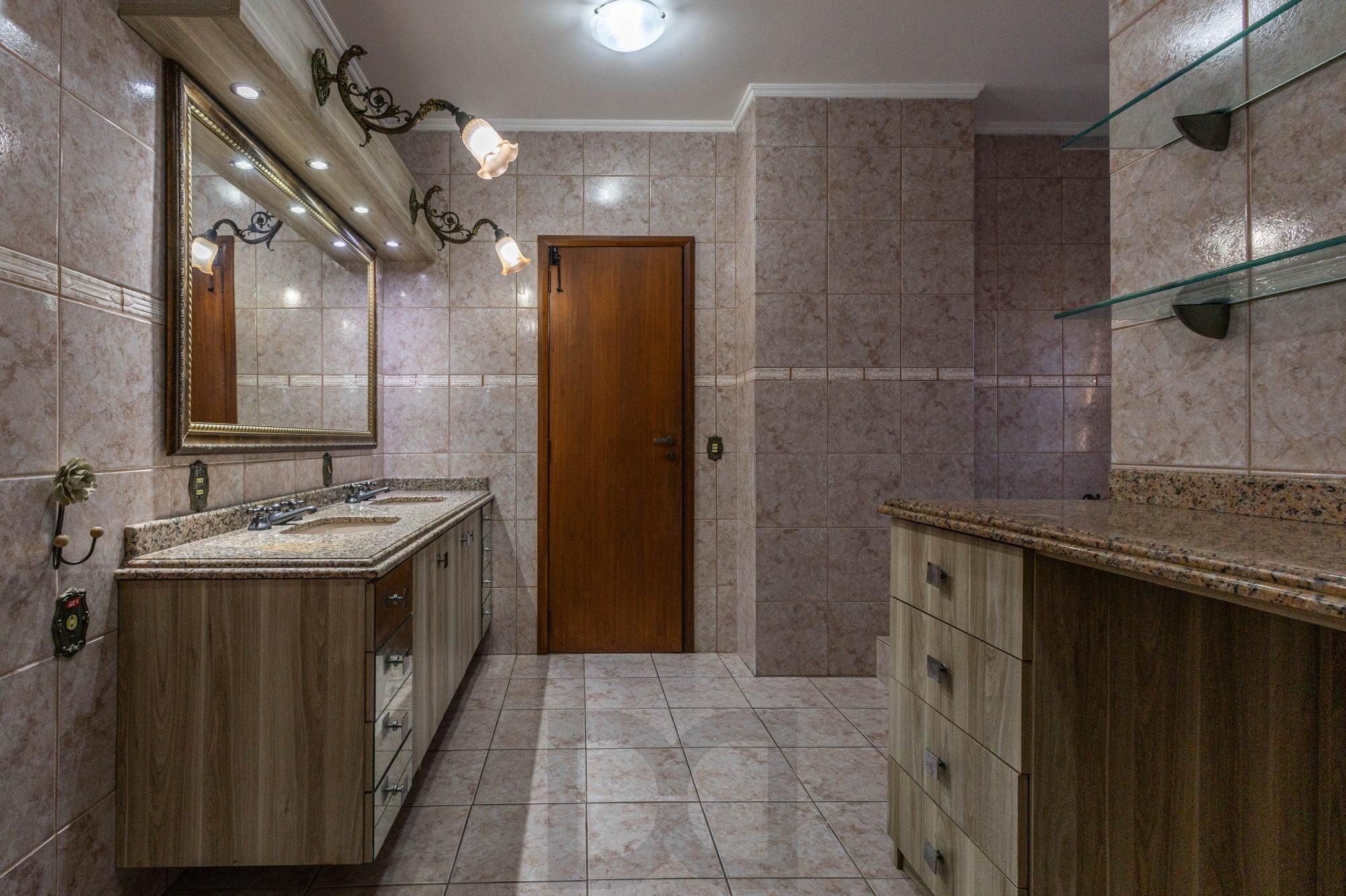 Casa com 374 m² | 3 suítes | Piscina | Ao lado do Jardim Europa — foto 43