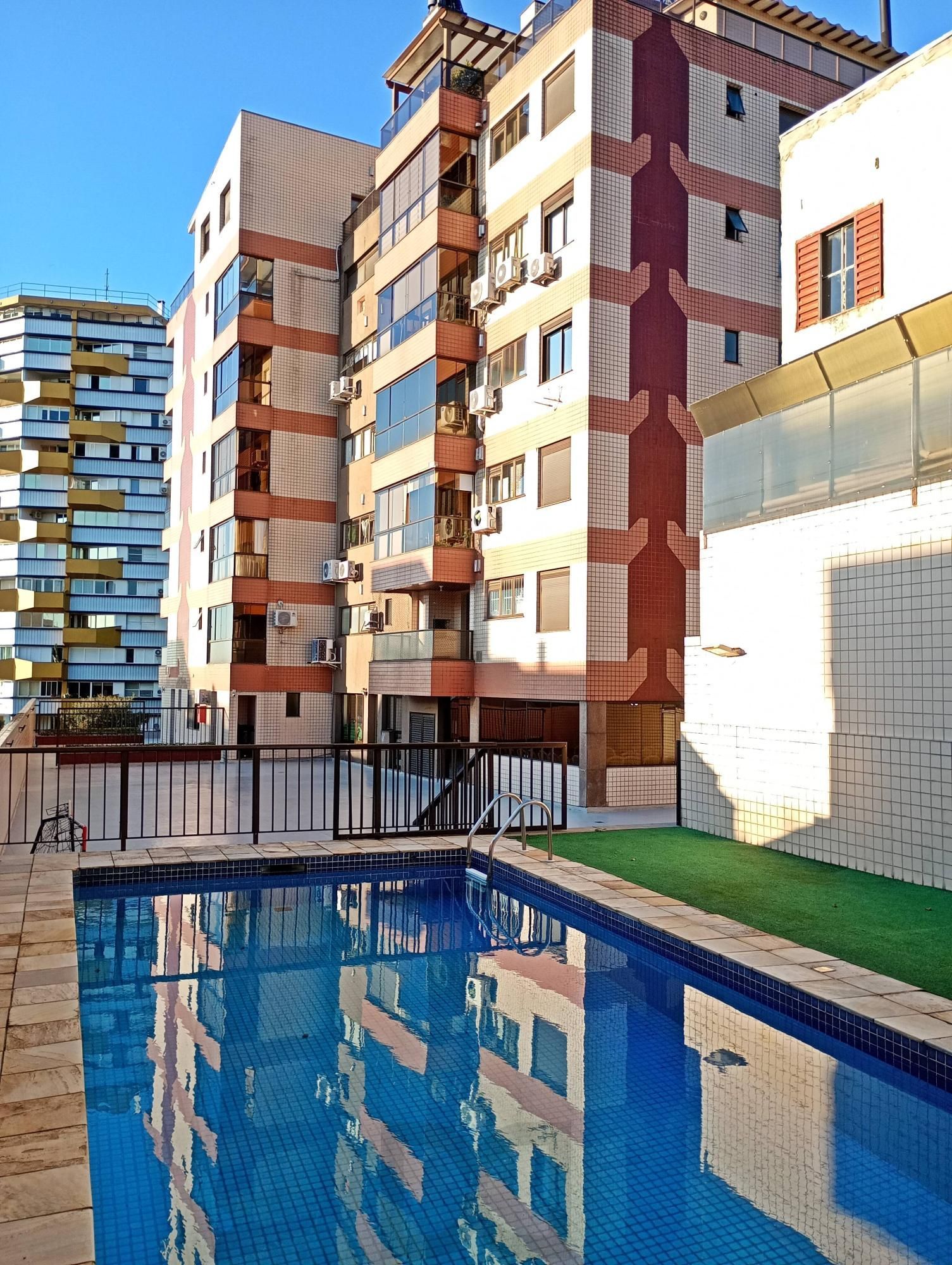 Cobertura com vista para o Guaíba, suíte e 2 vagas — foto 51