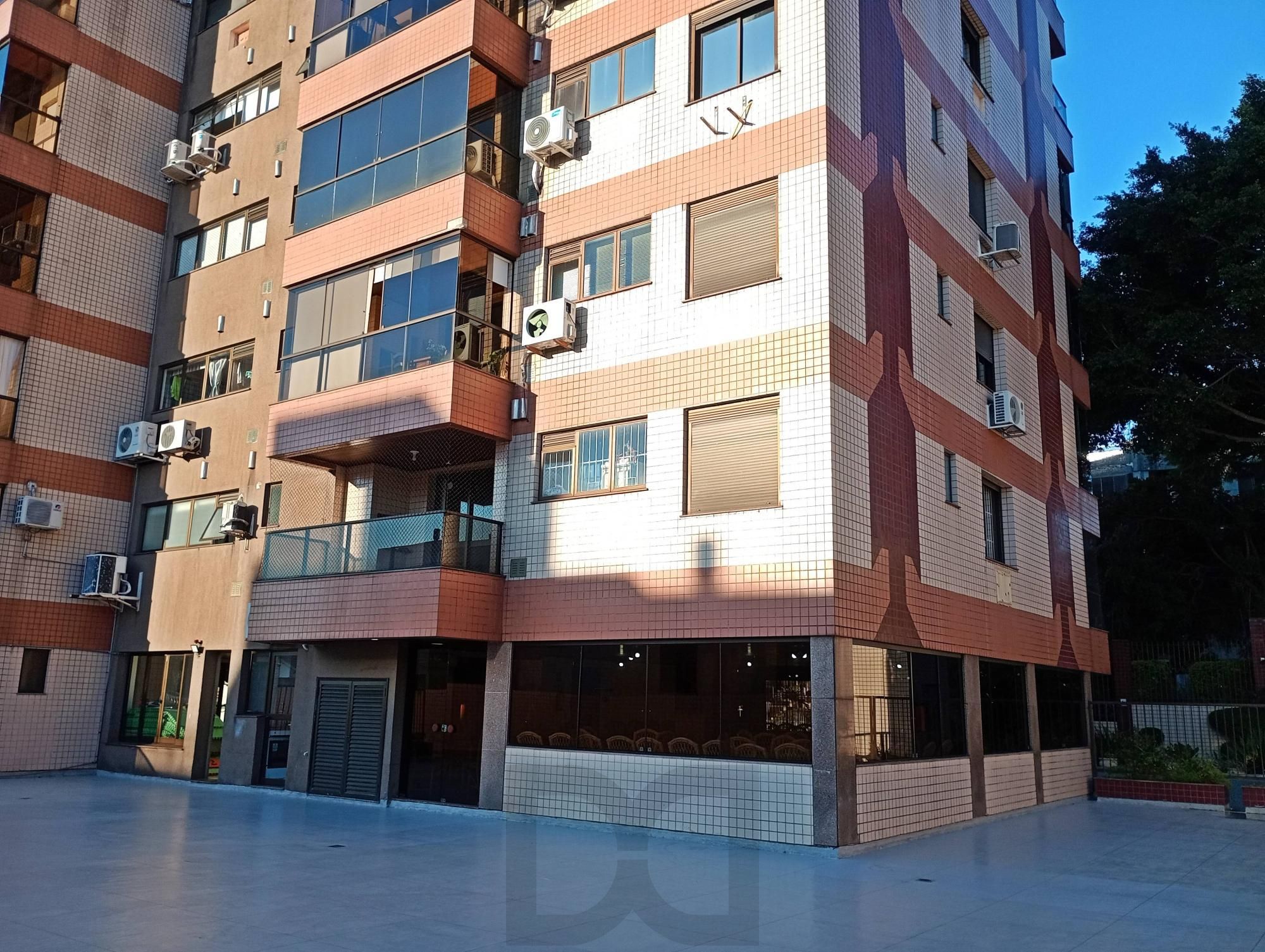 Cobertura com vista para o Guaíba, suíte e 2 vagas — foto 47
