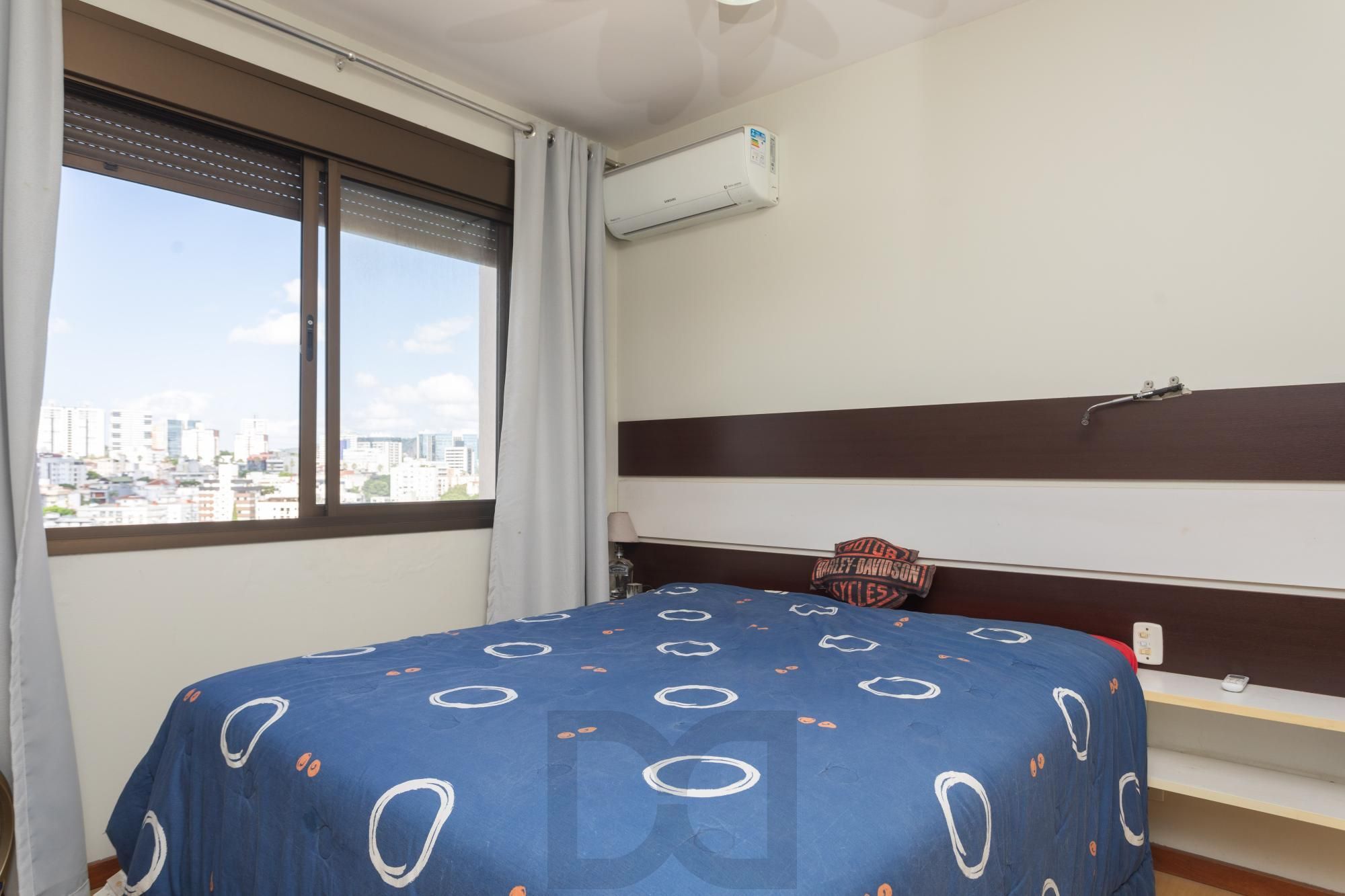 Apartamento 2 dormitórios sendo 1 suíte e 3 vagas no Petrópolis. — foto 20
