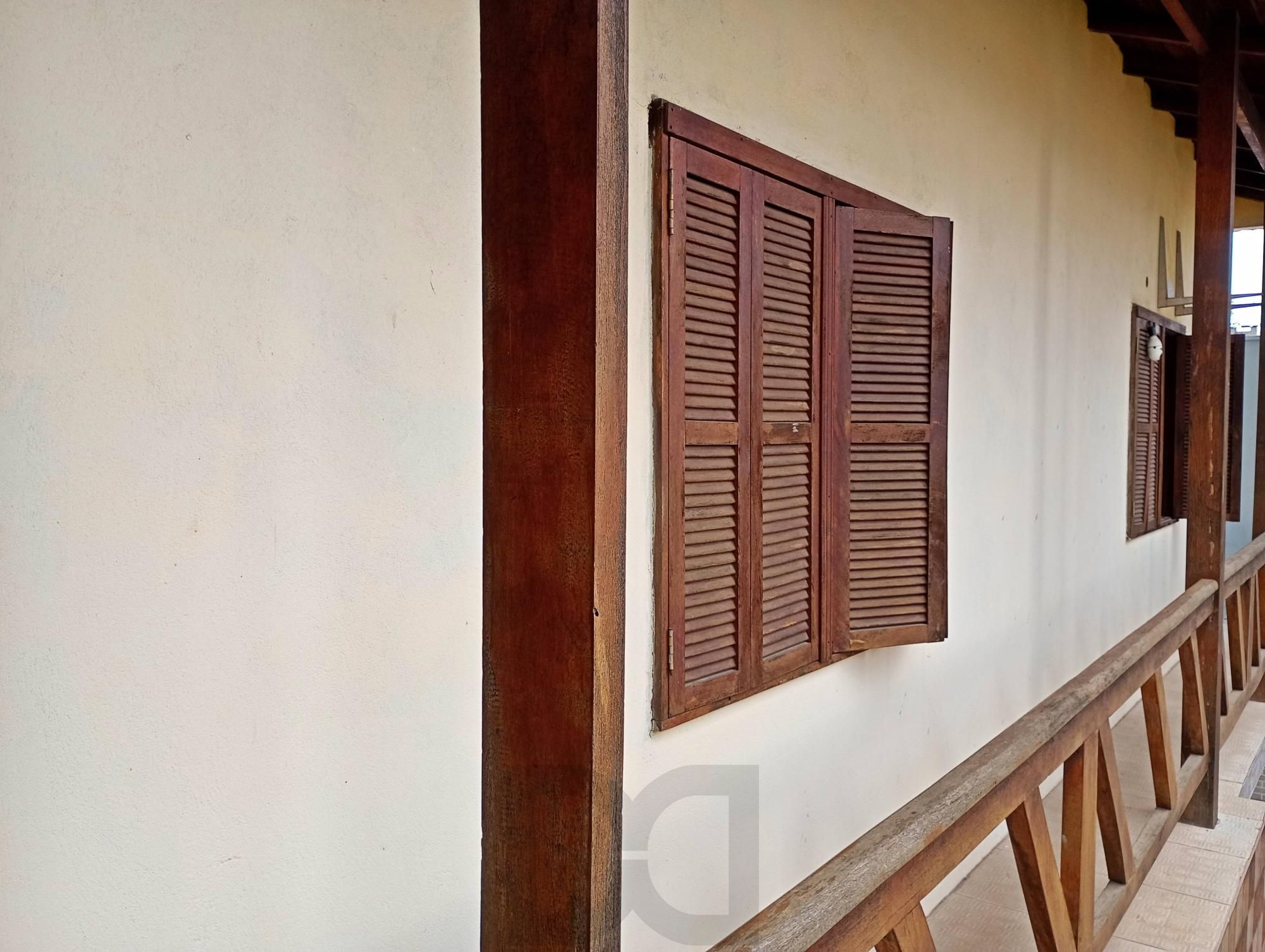Casa com piscina e edícula — foto 3