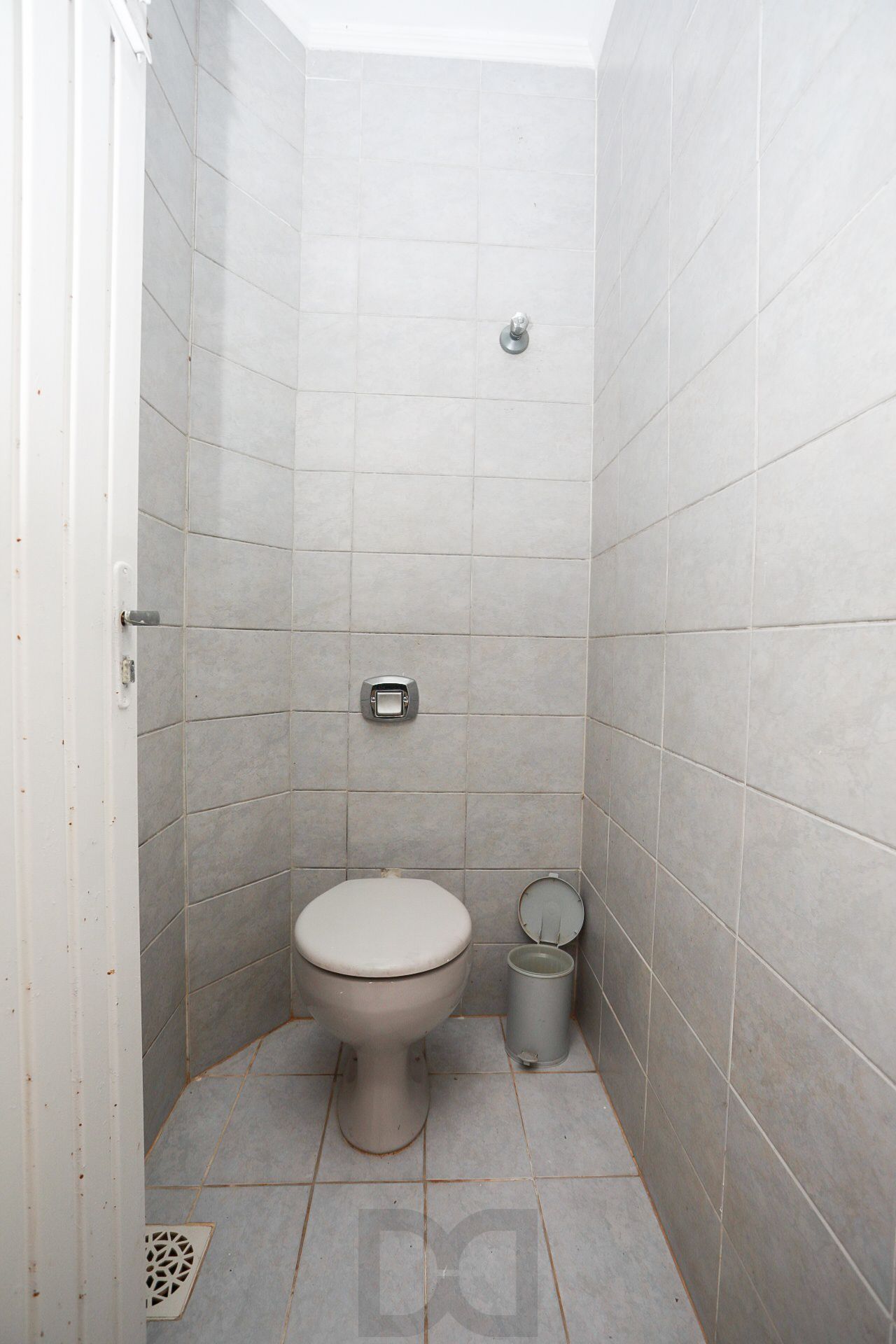 Apartamento Amplo no Menino Deus – 2 Dormitórios, 2 Banheiros e Churrasqueira — foto 17