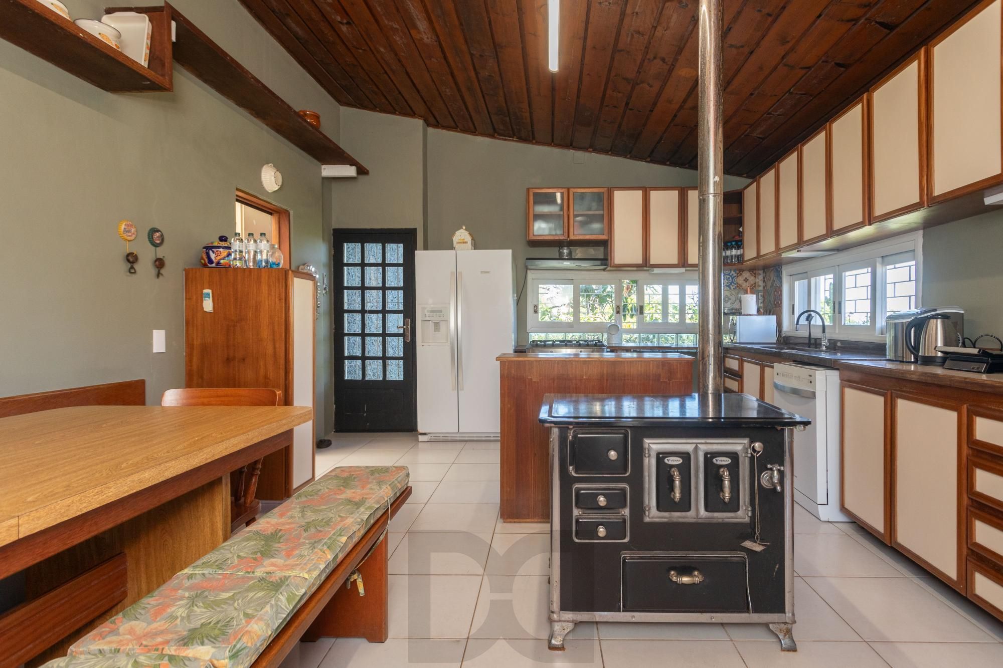 Casa em Condomínio com 5 quartos, 3 vagas e 350m² — foto 17