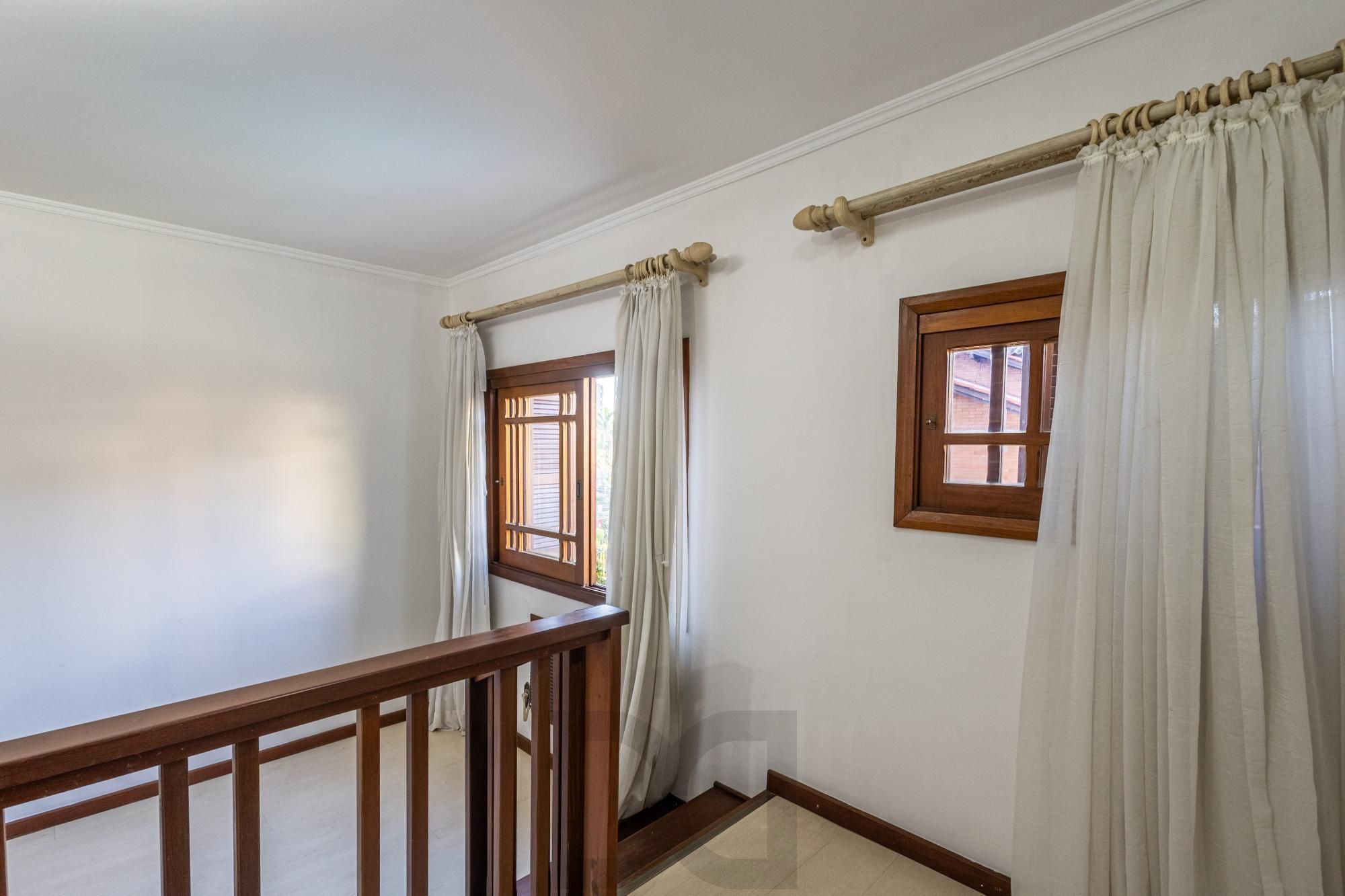 Casa com 374 m² | 3 suítes | Piscina | Ao lado do Jardim Europa — foto 35