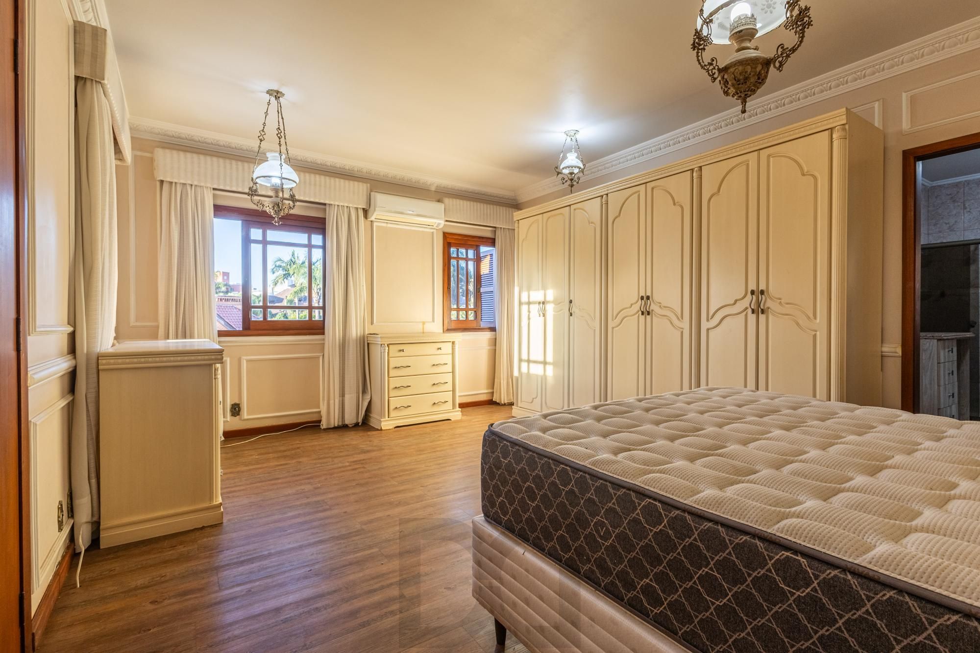 Casa com 374 m² | 3 suítes | Piscina | Ao lado do Jardim Europa — foto 37