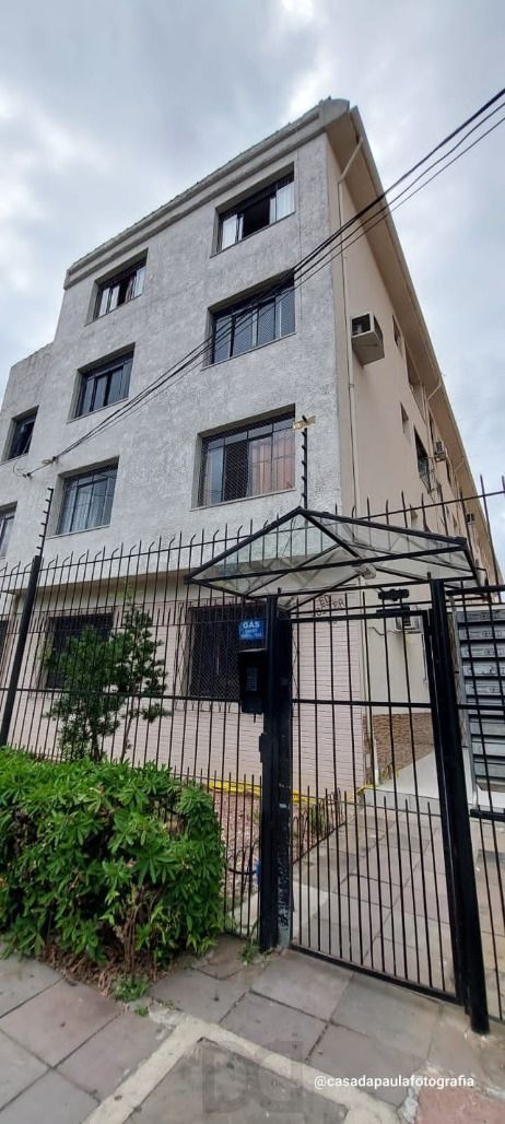 Oportunidade Única! JK Térreo com Pátio na Cidade Baixa! — foto 1
