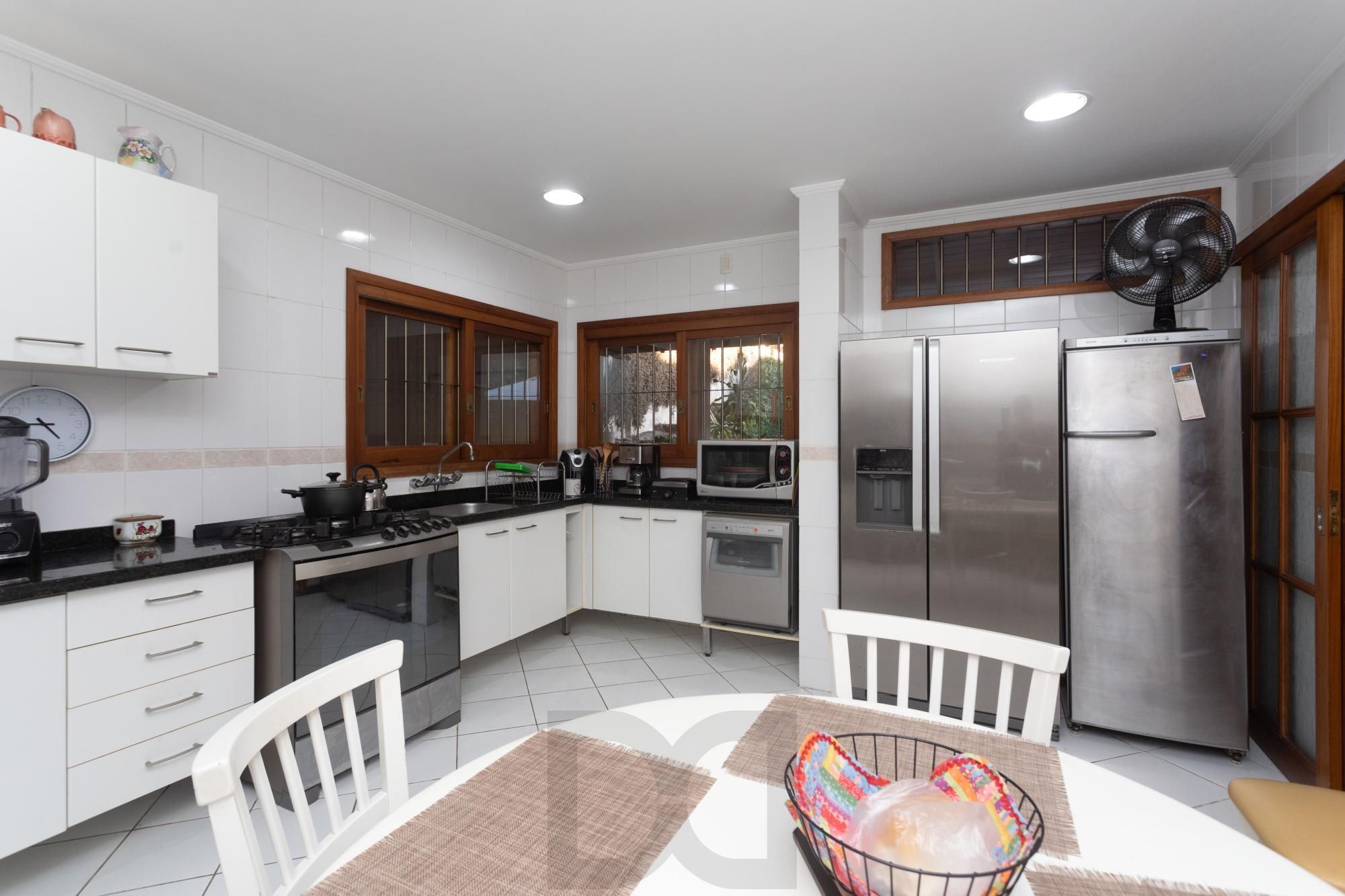 Casa no Chácara das Pedras com piscina e 316m2 — foto 17