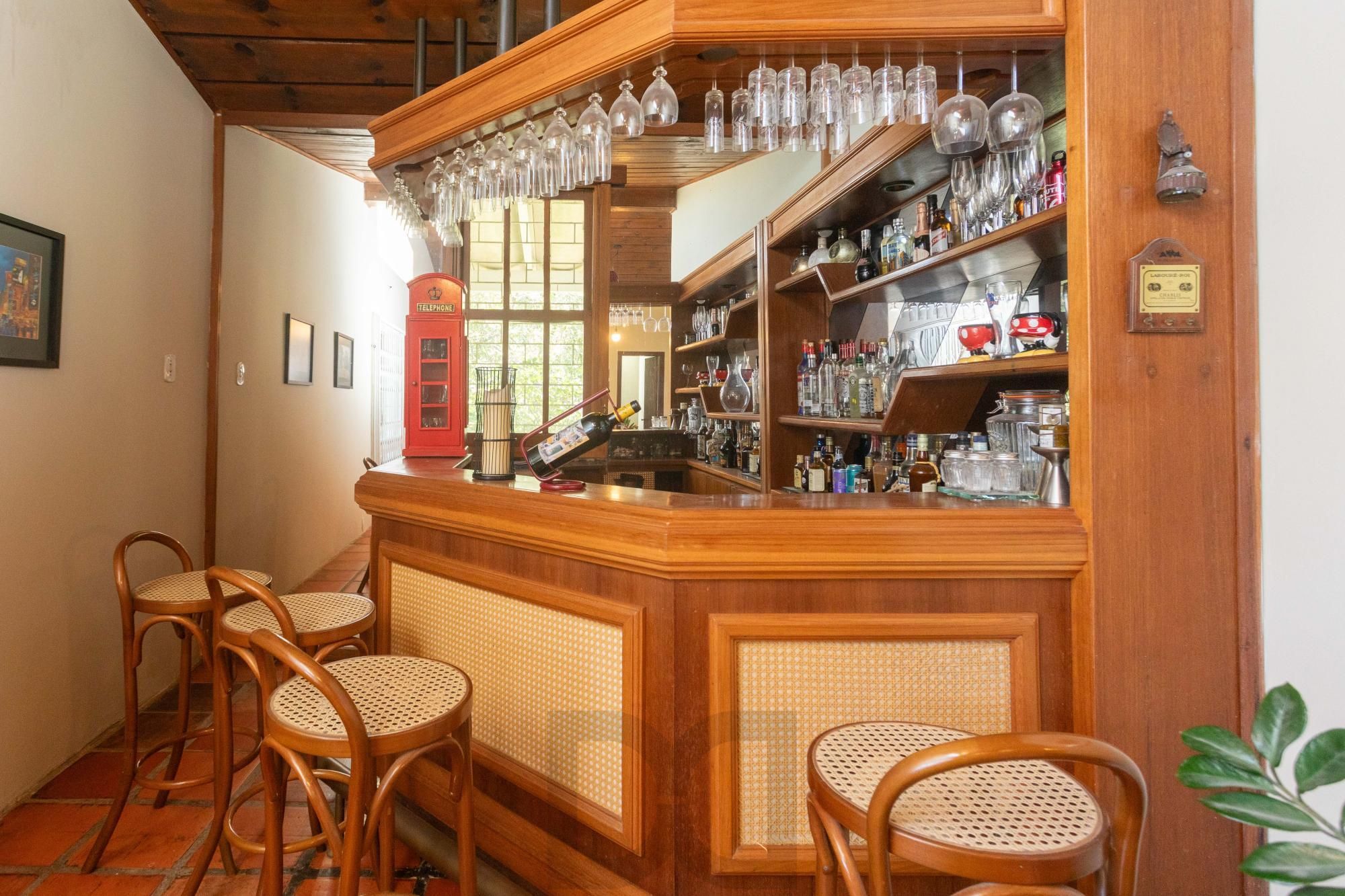 Casa em Condomínio com 5 quartos, 3 vagas e 350m² — foto 5