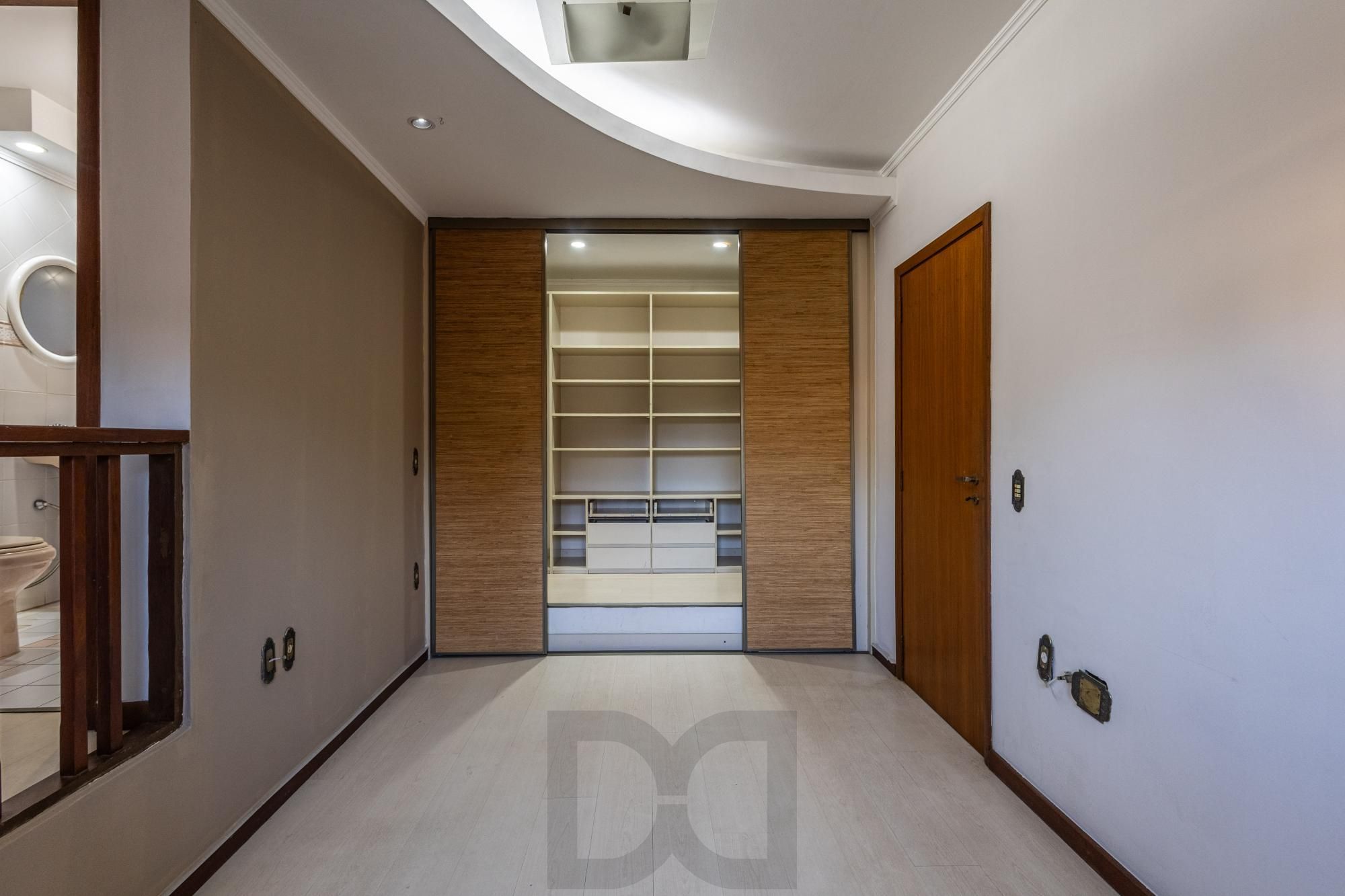 Casa com 374 m² | 3 suítes | Piscina | Ao lado do Jardim Europa — foto 33