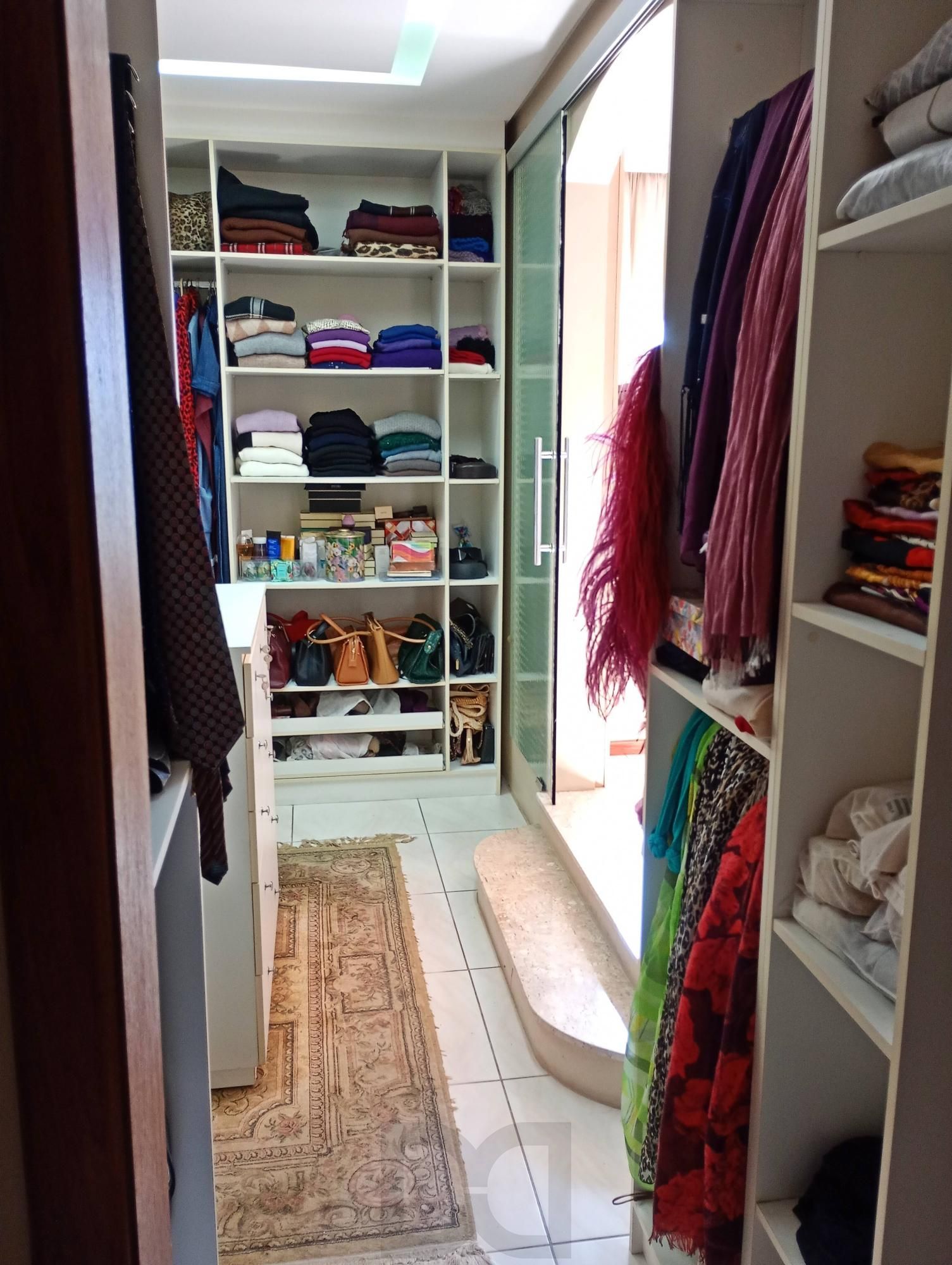 Casa em condomínio com piscina e 2 vagas — foto 21