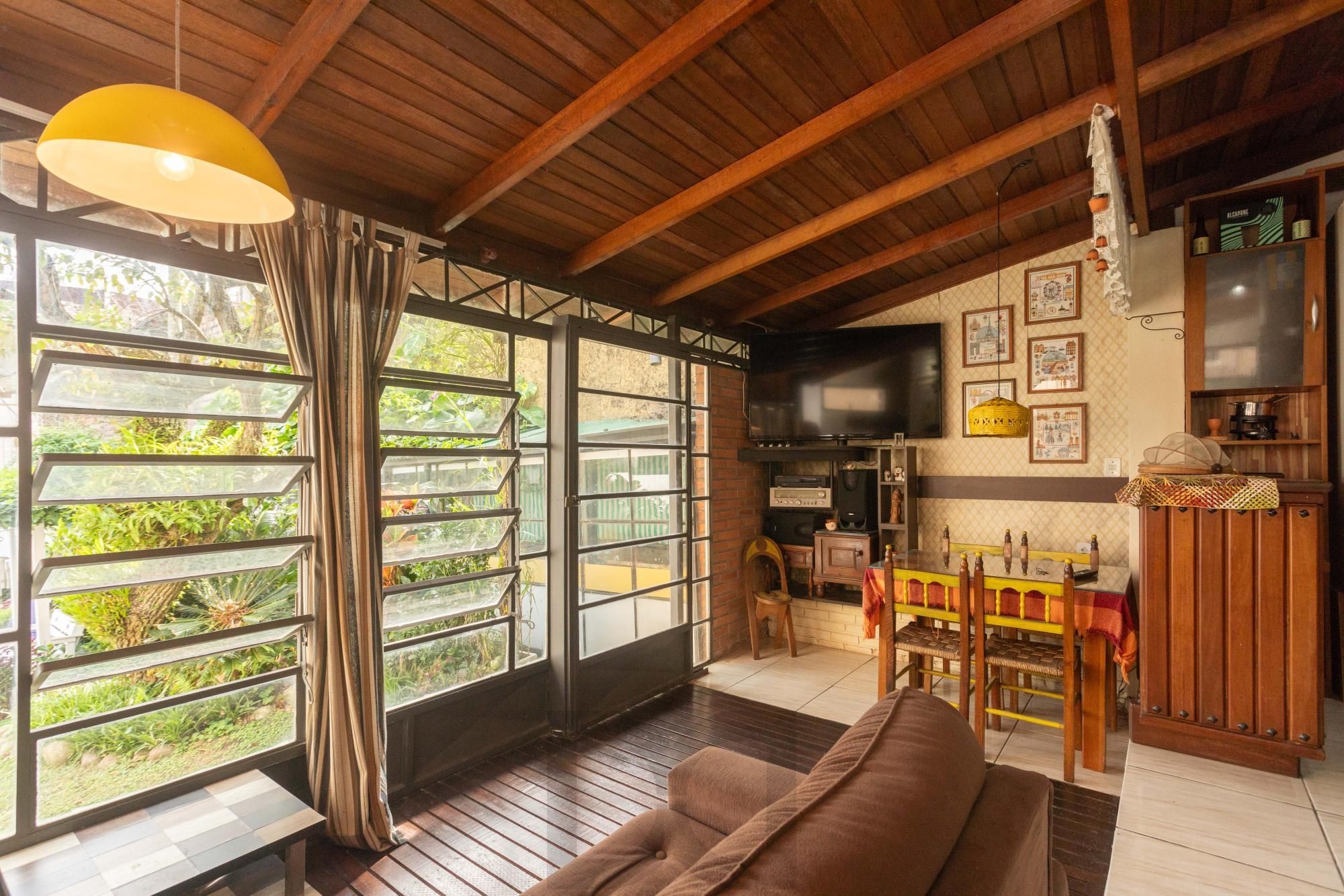 Casa com piscina e 470m2 no Chácara das Pedras — foto 39
