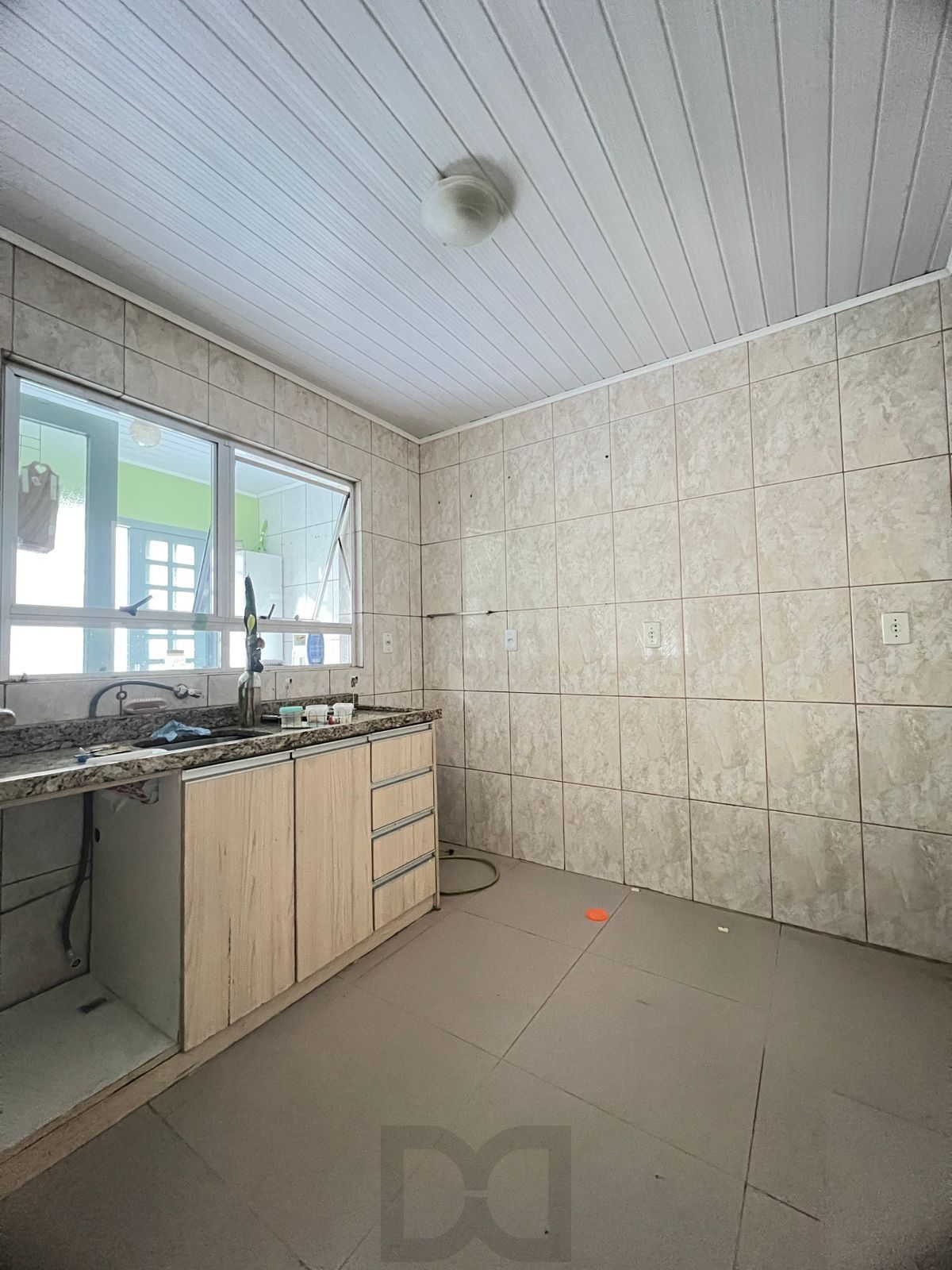 Casa à venda com 215m² na Hípica, 3 quartos sendo 1 suíte e 2 vagas — foto 12